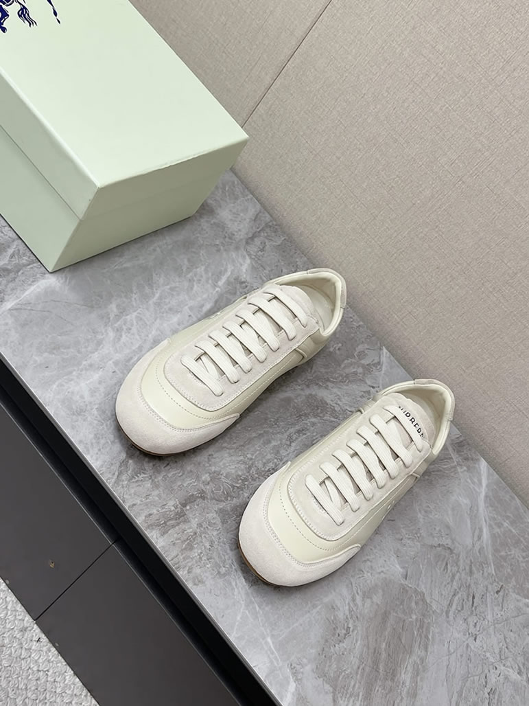 バーバリー オフホワイト レザー スニーカー shoes561 - 画像 (4)