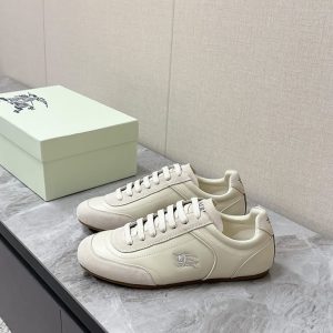 バーバリー オフホワイト レザー スニーカー shoes561