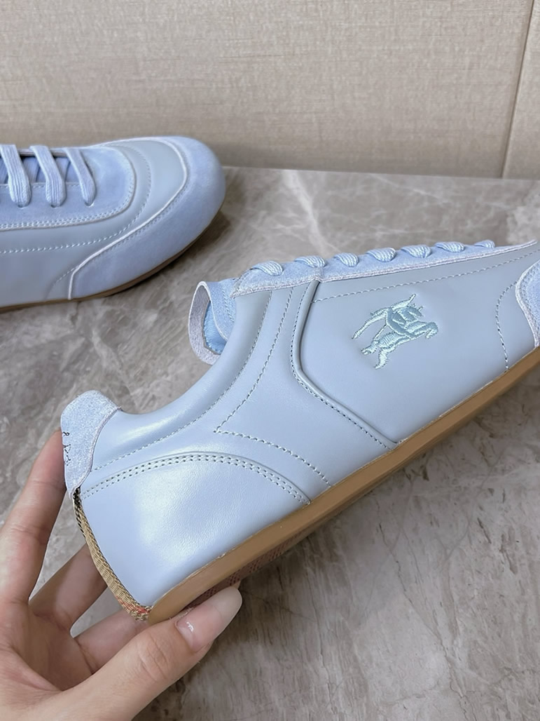 バーバリー ライトブルー レザー スニーカー shoes562 - 画像 (7)