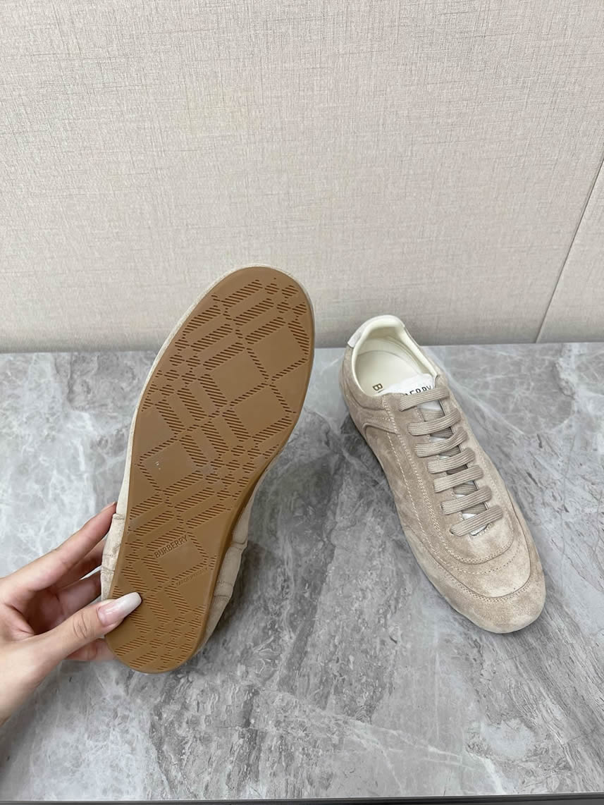 バーバリー ベージュ スエード スニーカー shoes565 - 画像 (9)