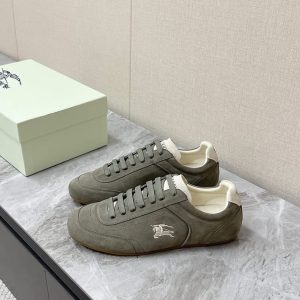 バーバリー オリーブグリーン スエード スニーカー shoes566