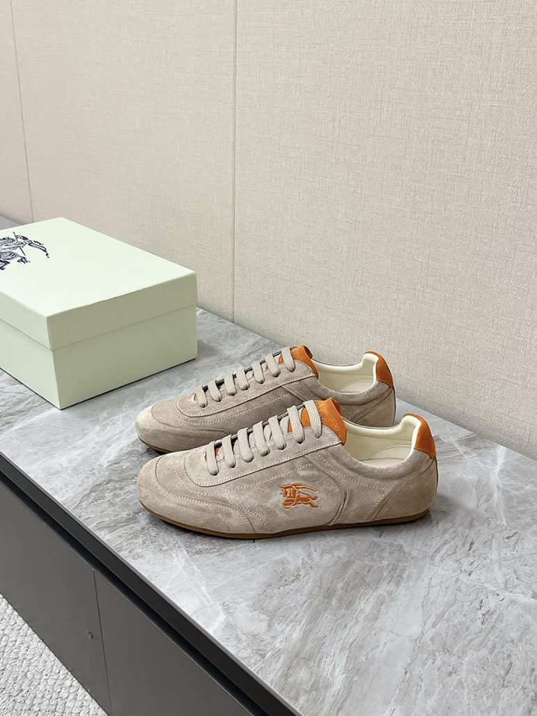 バーバリー ベージュ×オレンジ スエード スニーカー shoes567