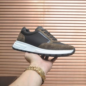 プラダ ダークブラウン×ブラック テクニカルスニーカー shoes577