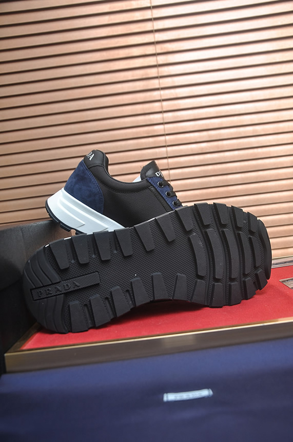 プラダ ネイビー×ブラック テクニカルスニーカー shoes578 - 画像 (7)