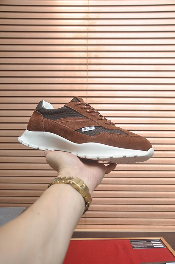 プラダ ブラウン スエード コンビスニーカー shoes581