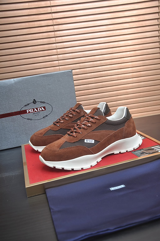 プラダ ブラウン スエード コンビスニーカー shoes581 - 画像 (4)