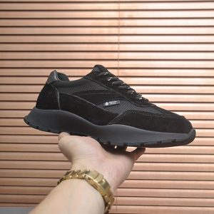 プラダ オールブラック テクニカルスニーカー shoes582