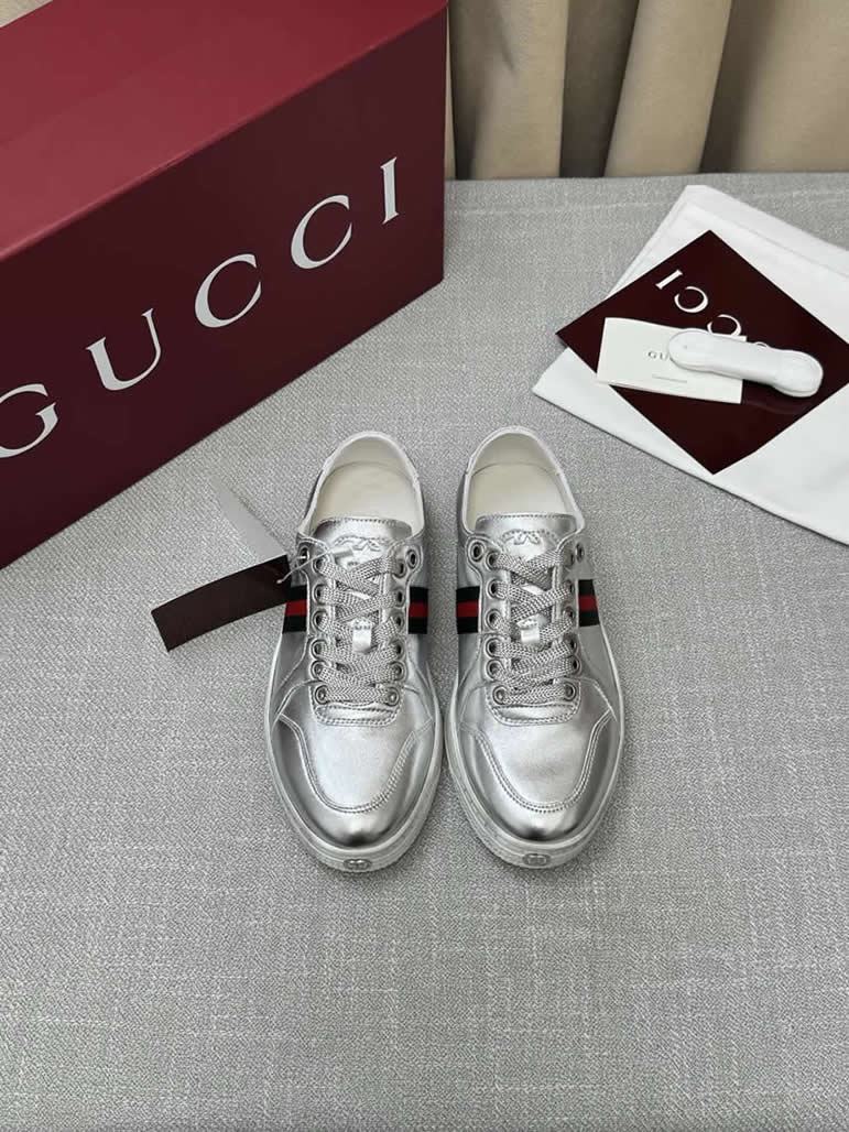 グッチ メタリックレザー ウェブストライプ スニーカー シルバー shoes567 - 画像 (2)