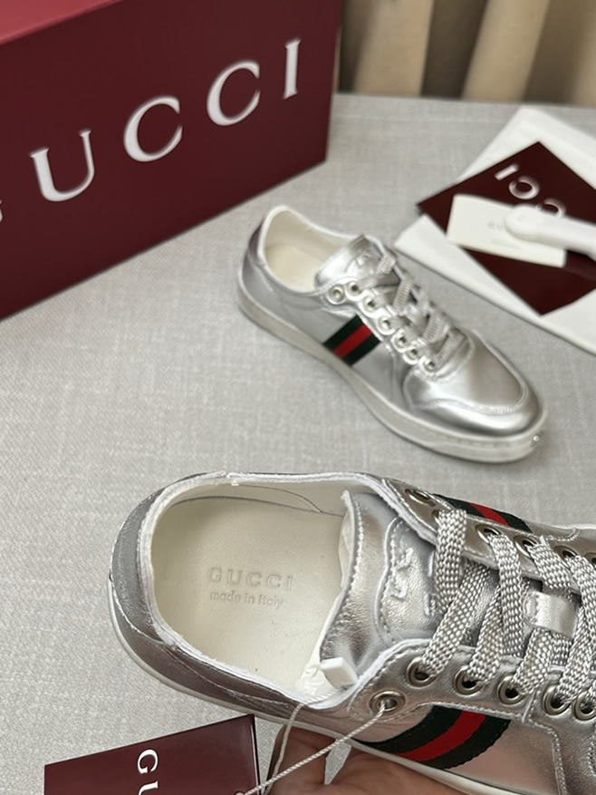 グッチ メタリックレザー ウェブストライプ スニーカー シルバー shoes567 - 画像 (6)