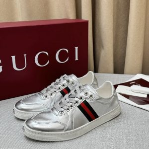 グッチ メタリックレザー ウェブストライプ スニーカー シルバー shoes567