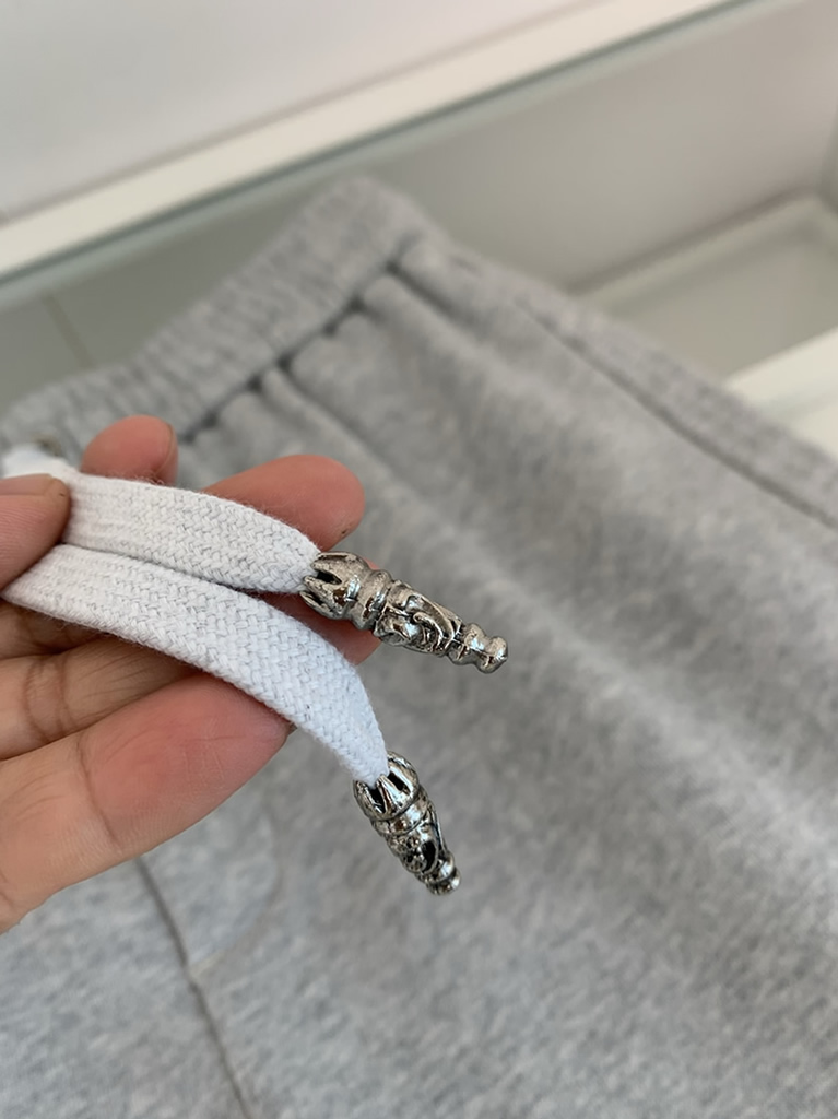 クロムハーツ クロスモチーフ 刺繍スウェットショートパンツ グレー FS494 - 画像 (5)