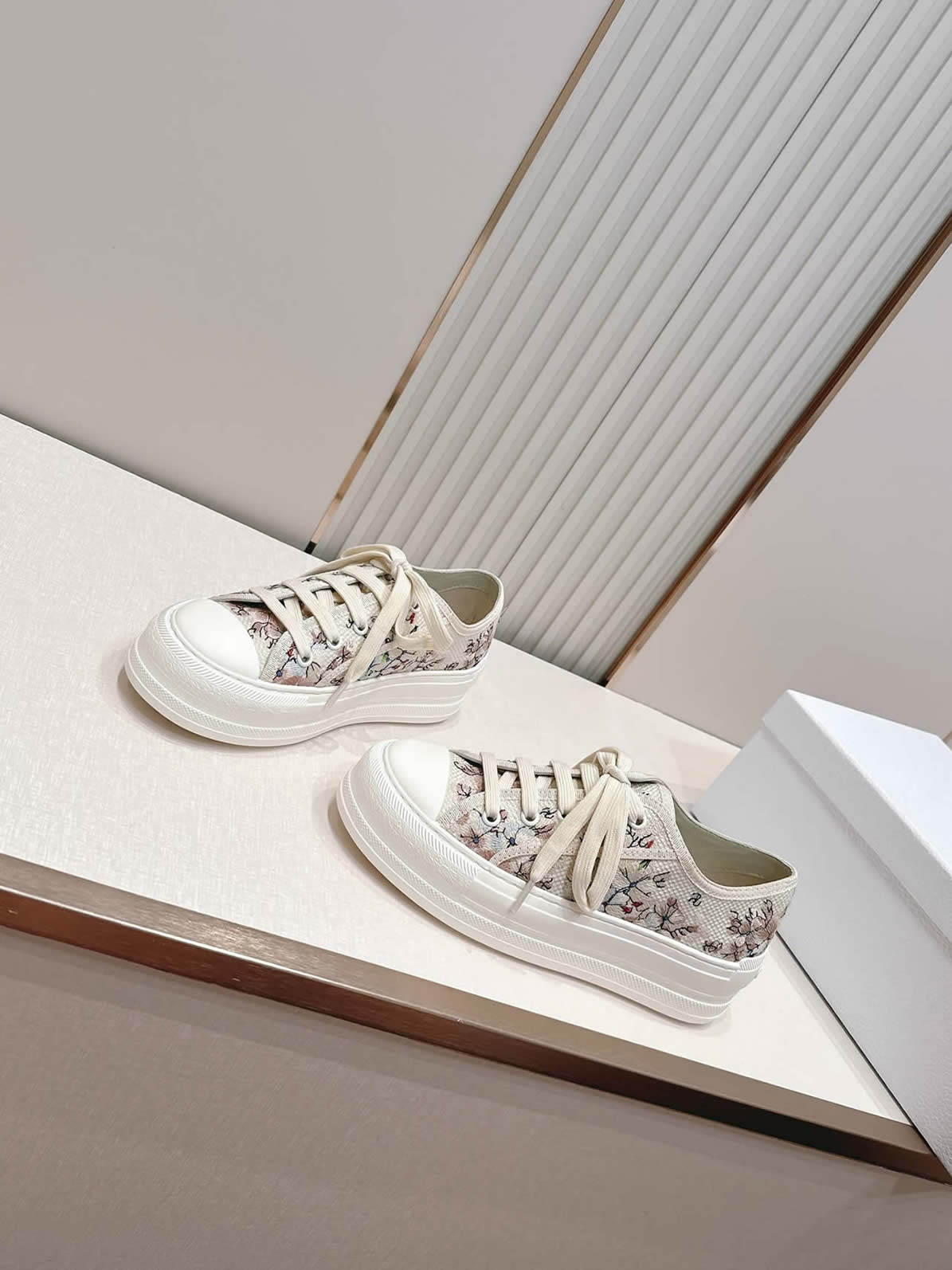ディオール ボタニカルプリント キャンバス厚底スニーカー shoes581 - 画像 (3)