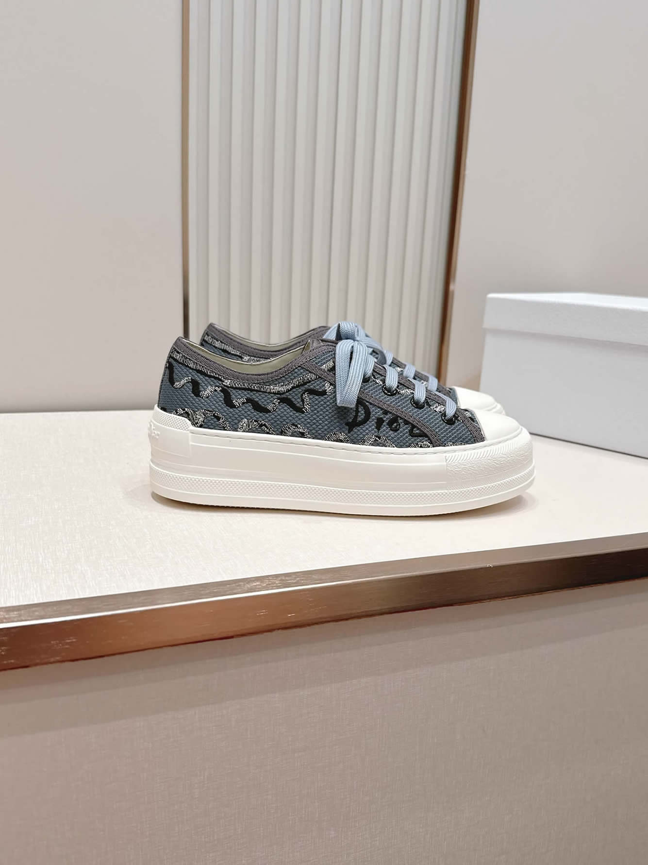 ディオール ロゴグラフィック キャンバス厚底スニーカー ブルー shoes586 - 画像 (2)