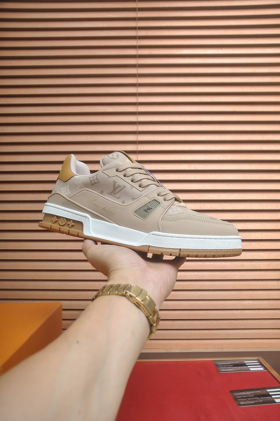 ルイ・ヴィトン モノグラム・レザー 厚底スニーカー ベージュ shoes581