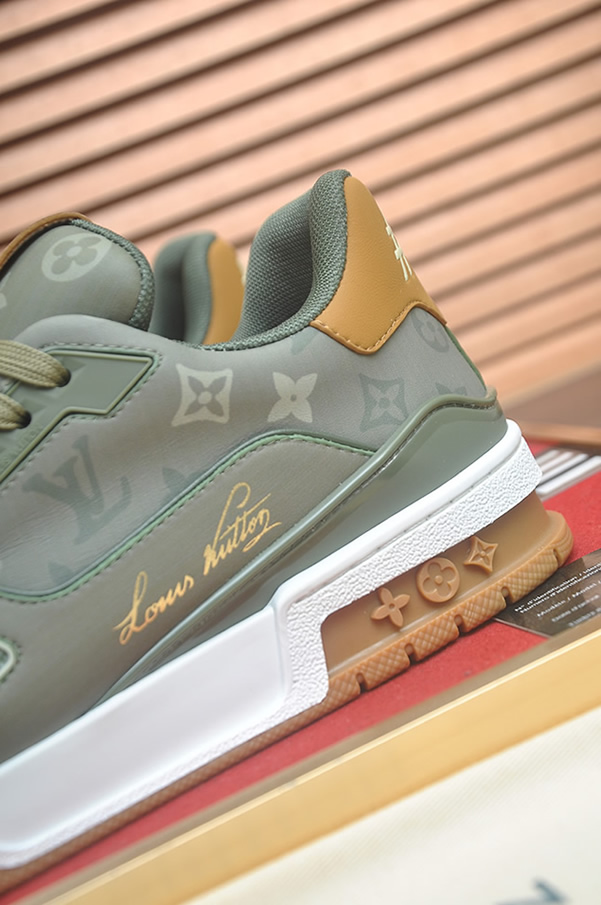 ルイ・ヴィトン モノグラム・レザー 厚底スニーカー オリーブグリーン shoes582 - 画像 (9)