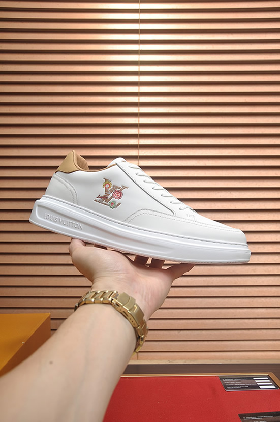 ルイ・ヴィトン フラワーモチーフ レザー 厚底スニーカー ホワイト shoes590