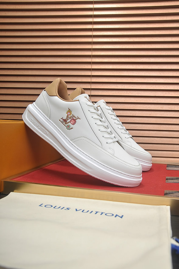 ルイ・ヴィトン フラワーモチーフ レザー 厚底スニーカー ホワイト shoes590 - 画像 (3)