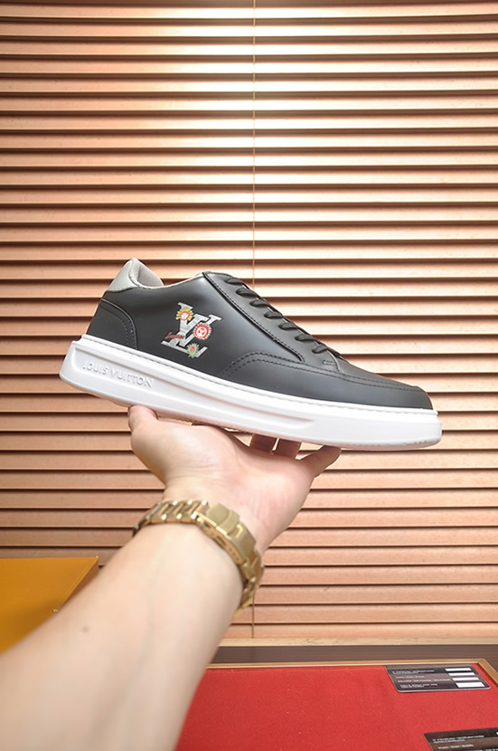 ルイ・ヴィトン フラワーモチーフ レザー 厚底スニーカー ブラック shoes591