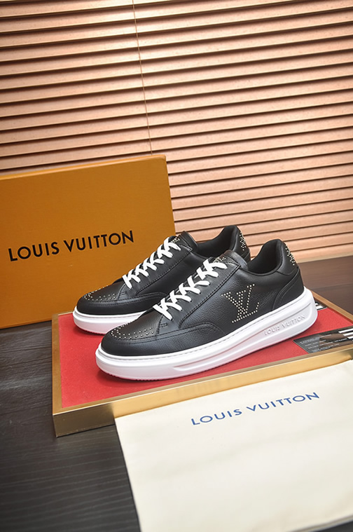 ルイ・ヴィトン スタッズLVロゴ レザー 厚底スニーカー ブラック shoes592 - 画像 (4)
