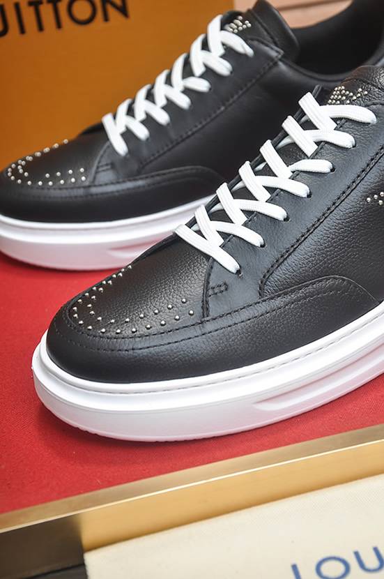 ルイ・ヴィトン スタッズLVロゴ レザー 厚底スニーカー ブラック shoes592 - 画像 (8)