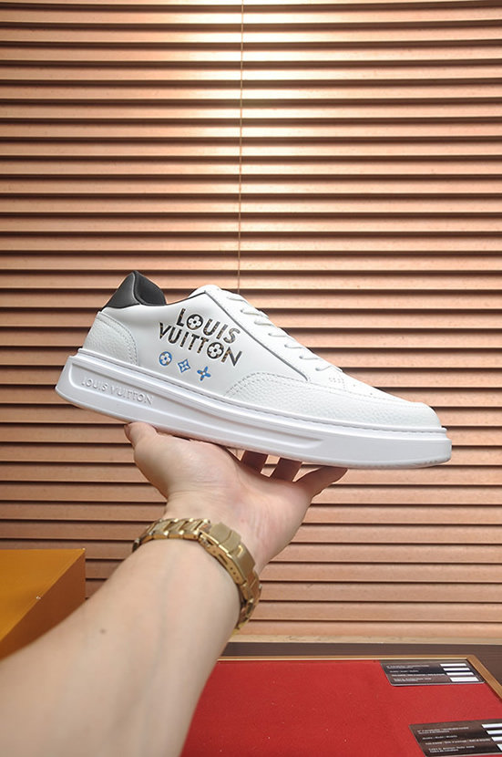 ルイ・ヴィトン モノグラム・フラワーロゴ レザー 厚底スニーカー ホワイト shoes593
