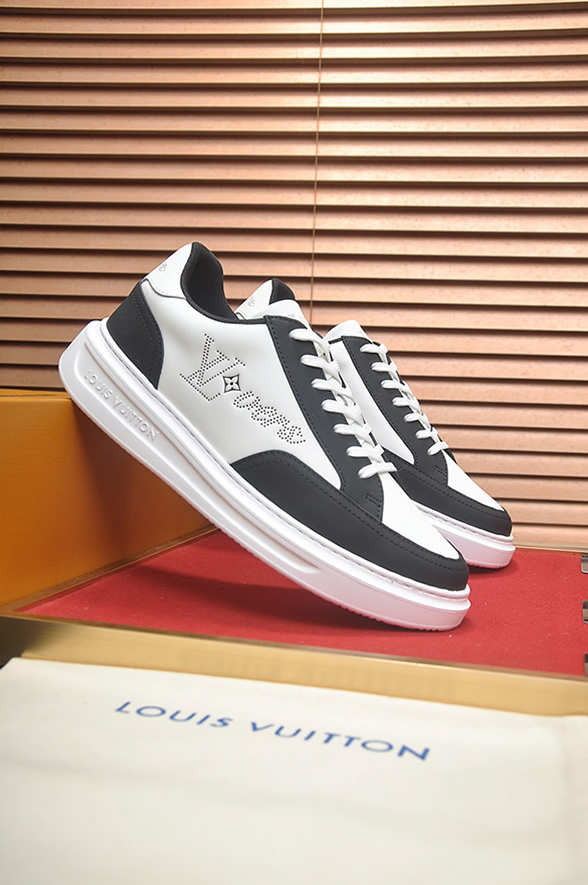 ルイ・ヴィトン スタッズ装飾 レザー 厚底スニーカー ホワイト/ブラック shoes595 - 画像 (3)