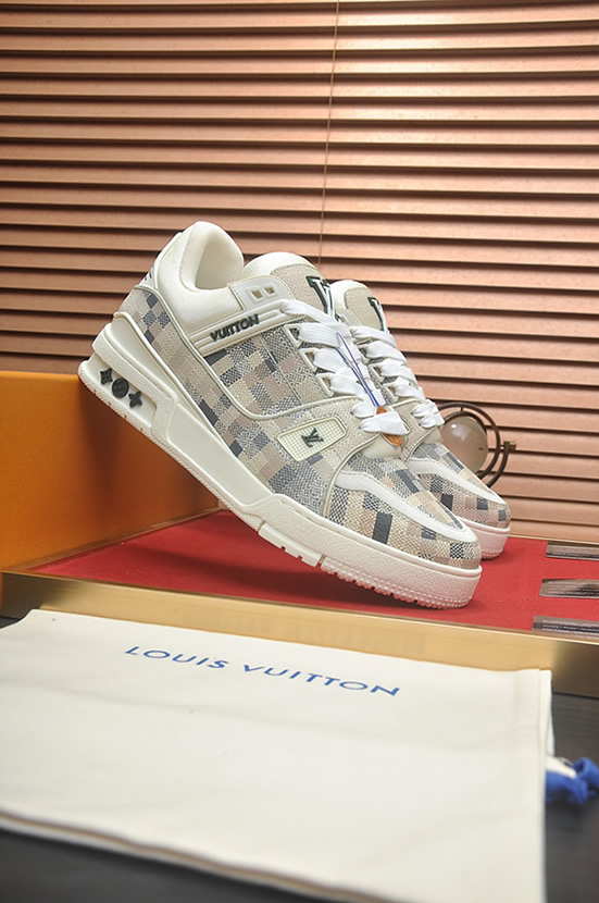 ルイ・ヴィトン ダミエ・パターン テキスタイル スニーカー ベージュ shoes600 - 画像 (3)
