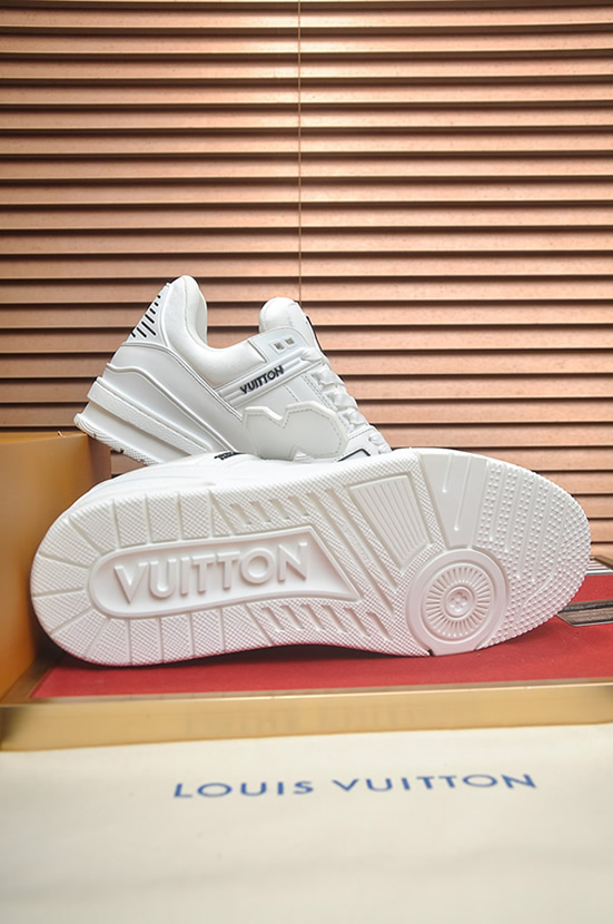ルイ・ヴィトン スタッズタグ装飾 レザー 厚底スニーカー ホワイト shoes603 - 画像 (7)