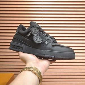 ルイ・ヴィトン スタッズタグ装飾 レザー 厚底スニーカー ブラック shoes604