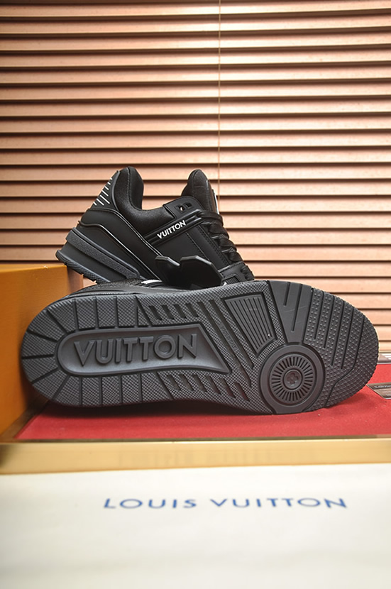 ルイ・ヴィトン スタッズタグ装飾 レザー 厚底スニーカー ブラック shoes604 - 画像 (7)
