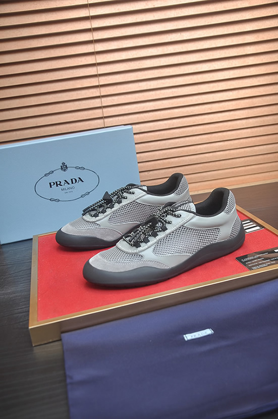 プラダ メッシュ&レザー ドローストリング スニーカー グレー shoes608 - 画像 (4)
