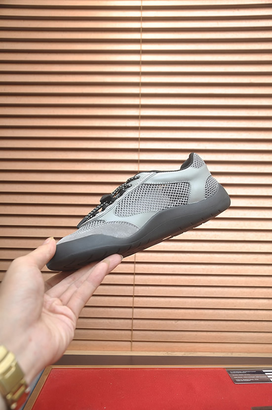 プラダ メッシュ&レザー ドローストリング スニーカー グレー shoes608 - 画像 (5)