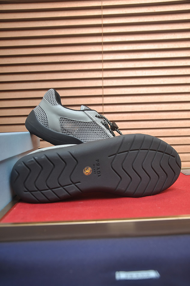 プラダ メッシュ&レザー ドローストリング スニーカー グレー shoes608 - 画像 (7)