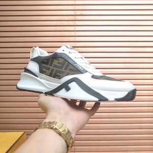 フェンディ FFズッカ柄 レザー スニーカー ホワイト/ブラウン shoes611