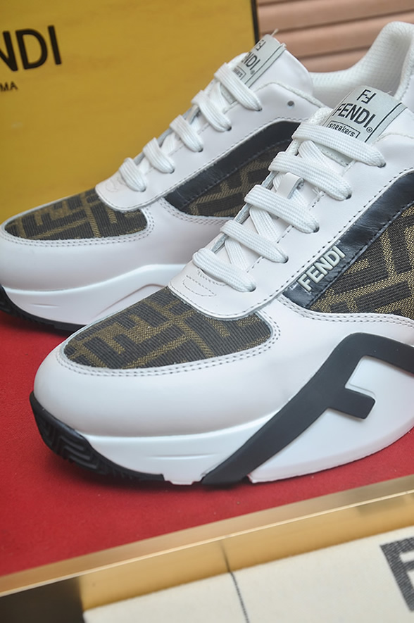 フェンディ FFズッカ柄 レザー スニーカー ホワイト/ブラウン shoes611 - 画像 (8)