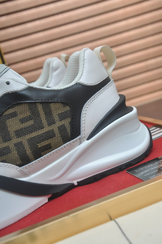 フェンディ FFズッカ柄 レザー スニーカー ホワイト/ブラウン shoes611 - 画像 (9)