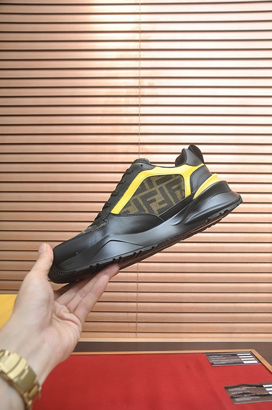 フェンディ FFズッカ柄 レザー スニーカー ブラック/イエロー shoes612 - 画像 (5)