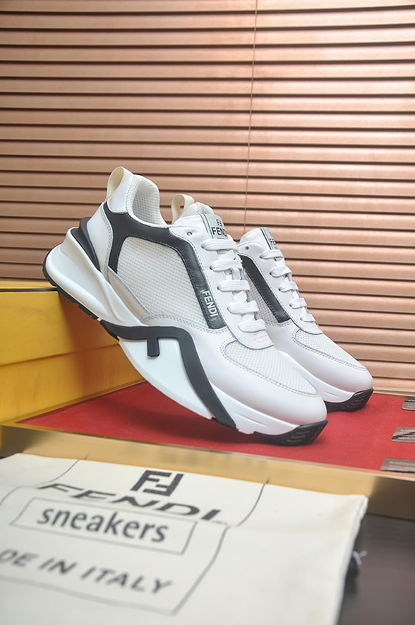フェンディ メッシュ&レザー スニーカー ホワイト/グレー shoes613 - 画像 (3)