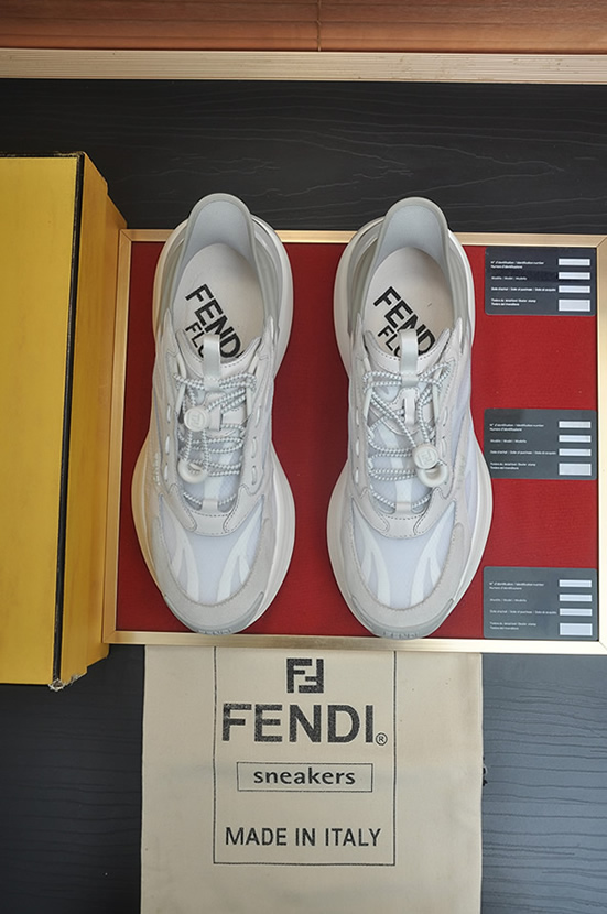 フェンディ テクニカル メッシュ&レザー スニーカー ホワイト/グレー shoes615 - 画像 (2)