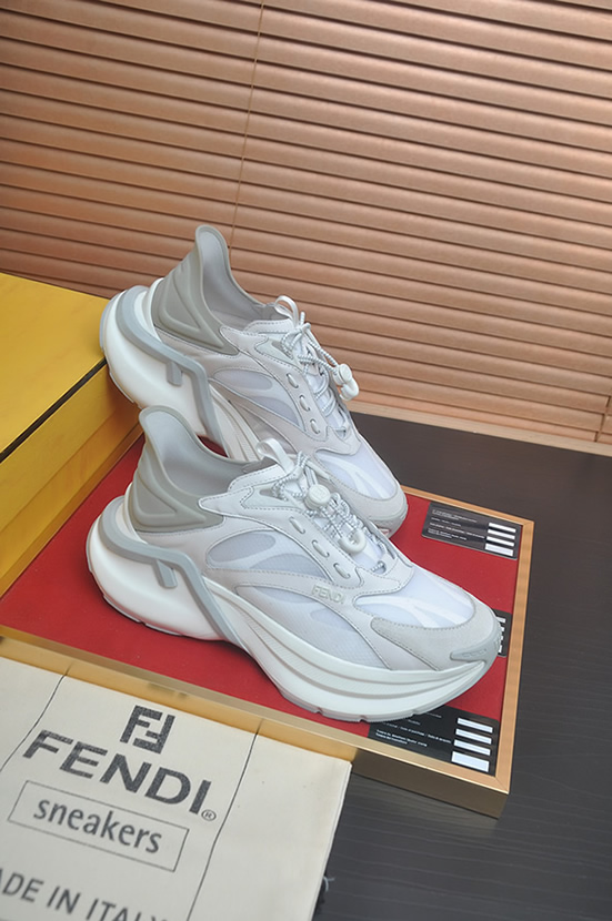 フェンディ テクニカル メッシュ&レザー スニーカー ホワイト/グレー shoes615 - 画像 (6)
