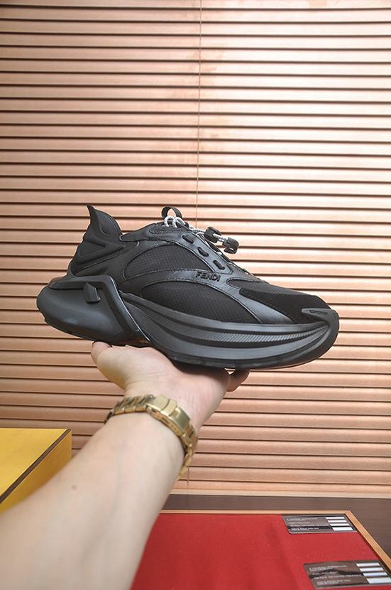 フェンディ テクニカル メッシュ&レザー スニーカー オールブラック shoes618