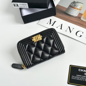 ボーイ シャネル ジップ コインパース キャビアスキン ブラック ゴールド金具 A80602