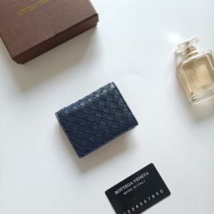 ボッテガヴェネタ イントレチャート レザー 三つ折り財布 ミニウォレット ネイビー 814091