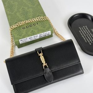 グッチ ジャッキー 1961 レザー チェーンウォレット 長財布 ブラック gucB515