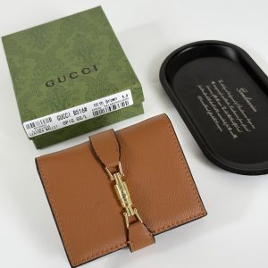 グッチ ジャッキー 1961 レザー 二つ折り財布 コインパース付き ブラウン gucB516