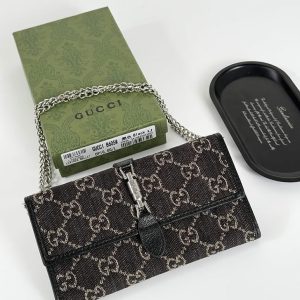 グッチ ジャッキー 1961 GGキャンバス チェーンウォレット 長財布 ブラック gucB605