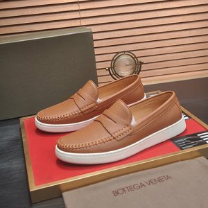 ボッテガヴェネタ イントレチオ グレインレザー ローファー スニーカー スリッポン ライトブラウン shoes674