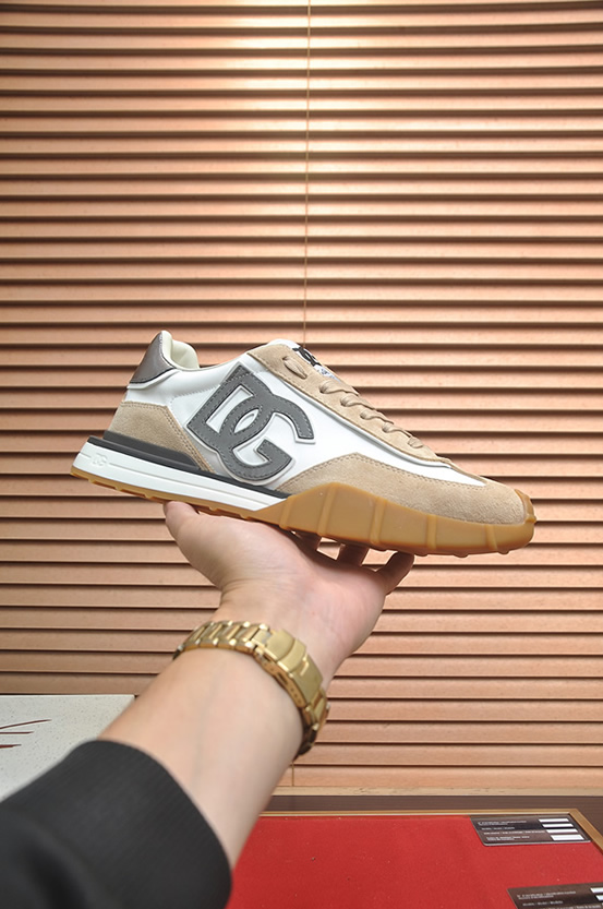 ドルチェ&ガッバーナ DGロゴ スエード レザー スニーカー ベージュ ホワイト shoes680