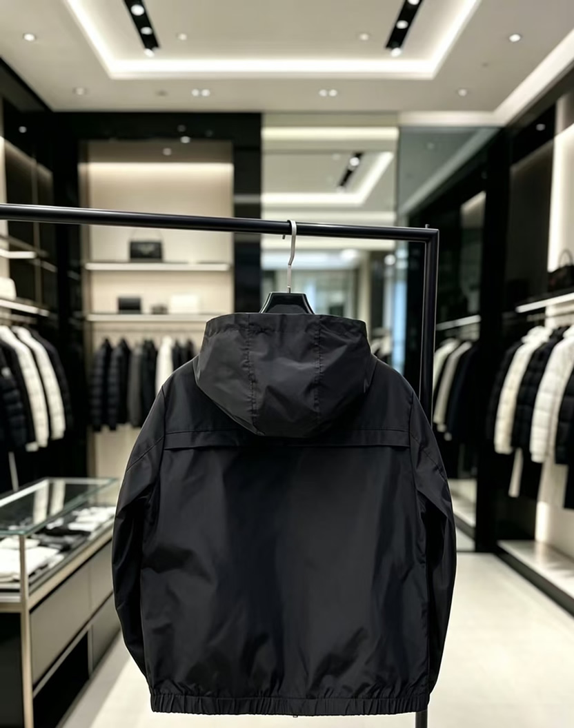 プラダ Re-Nylon フード付き ナイロン ジャケット ブルゾン ブラック FS549 - 画像 (3)