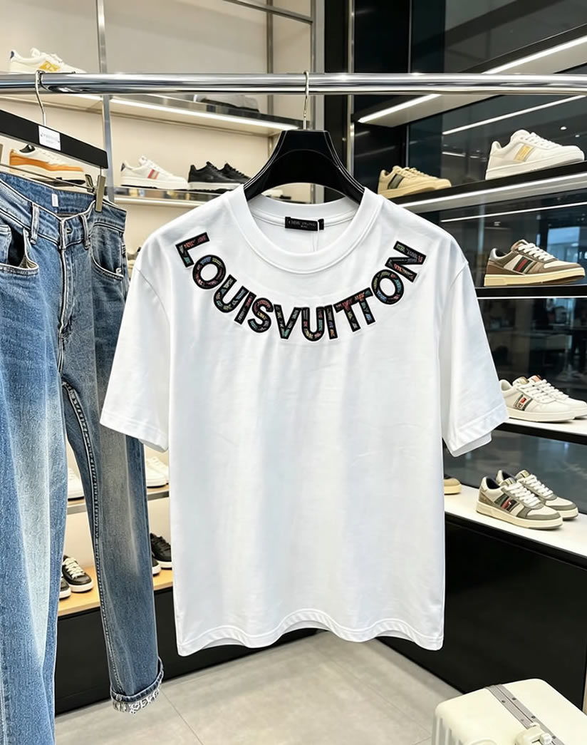 ルイ・ヴィトン アーチロゴ マルチカラー 半袖 Tシャツ ホワイト FS575